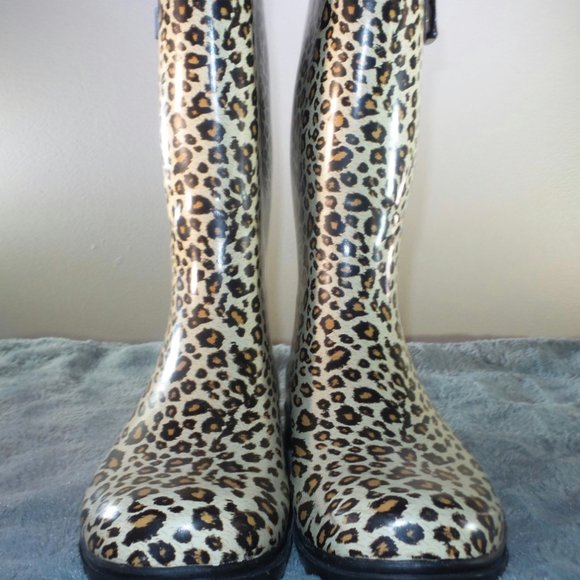 *SOLD* Cheetah Print Rain Boot - Picture 4 of 7